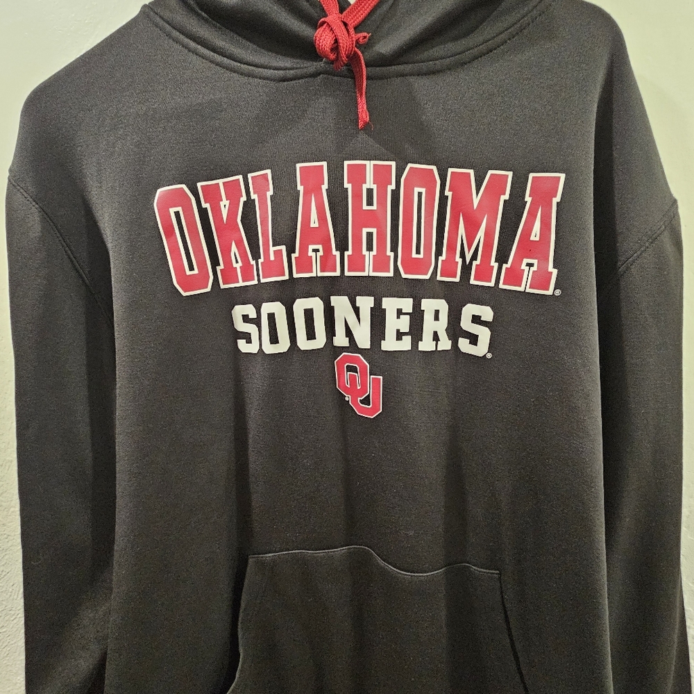 Oklahoma Sooners sweatshirt